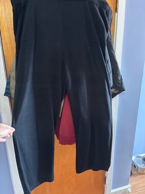 Black Wide-Leg Women's Pants